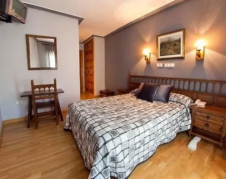 Guest house Gran Duque 2*